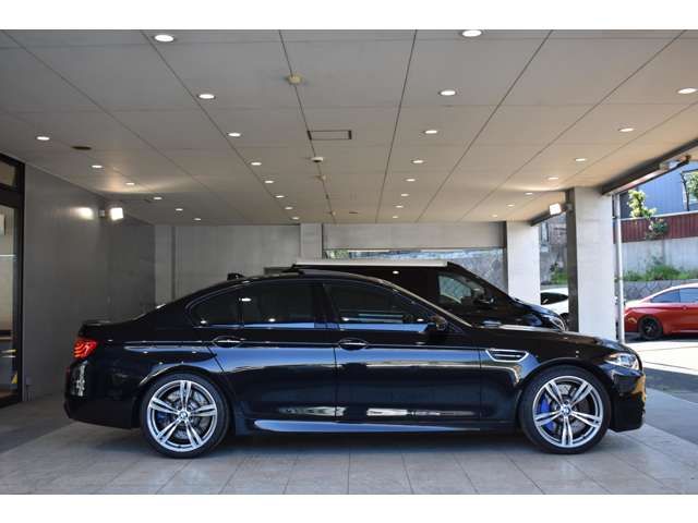 Bmw M5 2015-01 17917-22