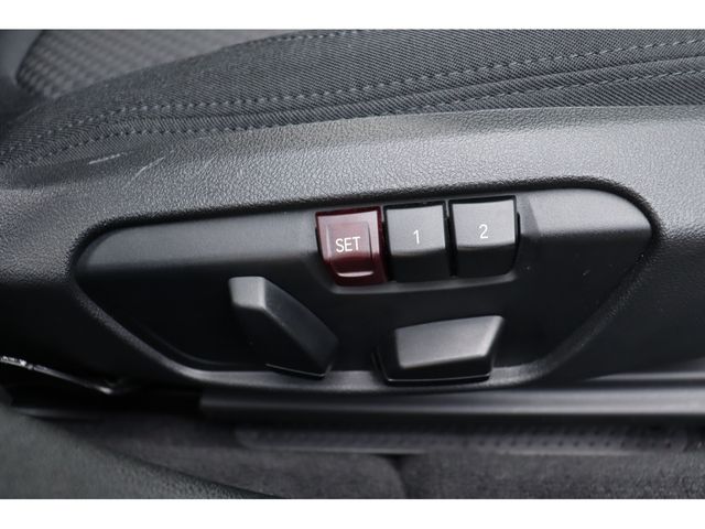 Bmw 1 SERIES 2022-01 19298-7