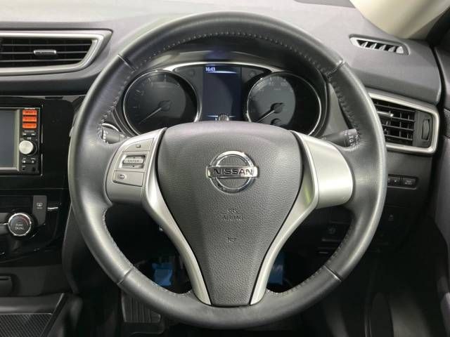 Nissan X-TRAIL 2014-03 12263-11