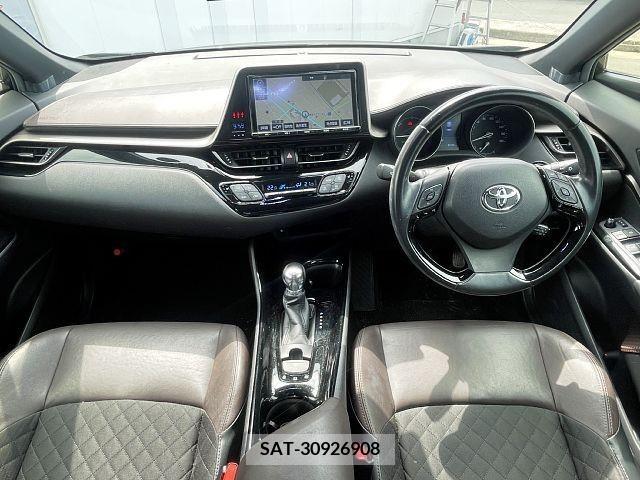 Toyota C-HR 2017-06 357862-1