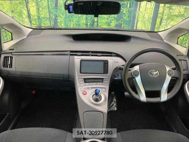 Toyota PRIUS 2015-09 234978-1