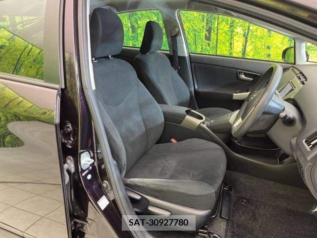 Toyota PRIUS 2015-09 234978-8