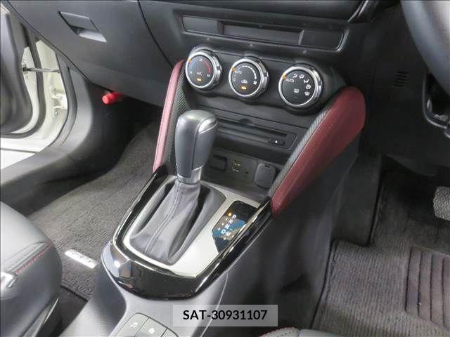 Mazda CX-3 2015-09 295570-11