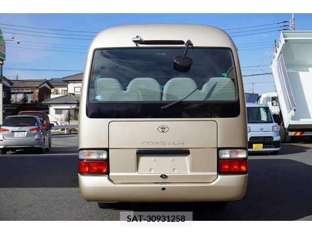 Toyota COASTER 2012-08 204647-3