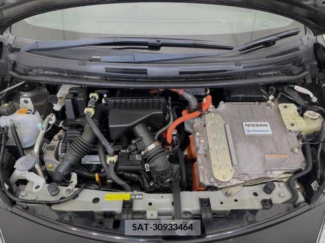 Nissan NOTE 2017-12 330698-16