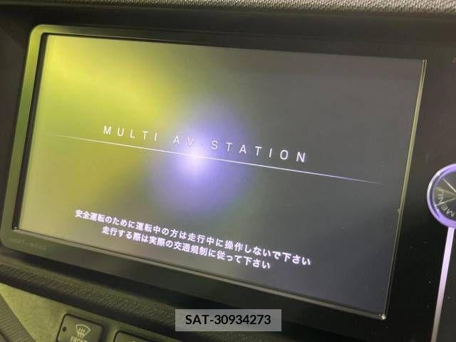 Toyota AQUA 2013-06 292124-2