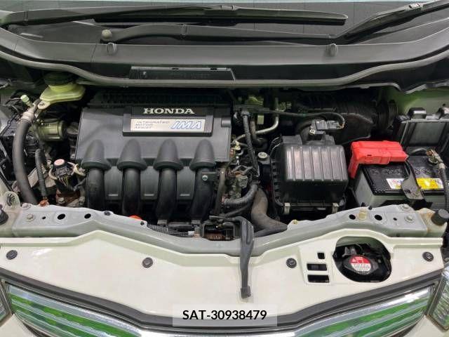 Honda FIT HYBRID 2010-12 269698-18