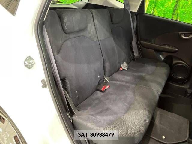 Honda FIT HYBRID 2010-12 269698-9