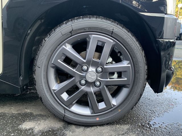 Mitsubishi DELICA MINI 2023-09 27642-12