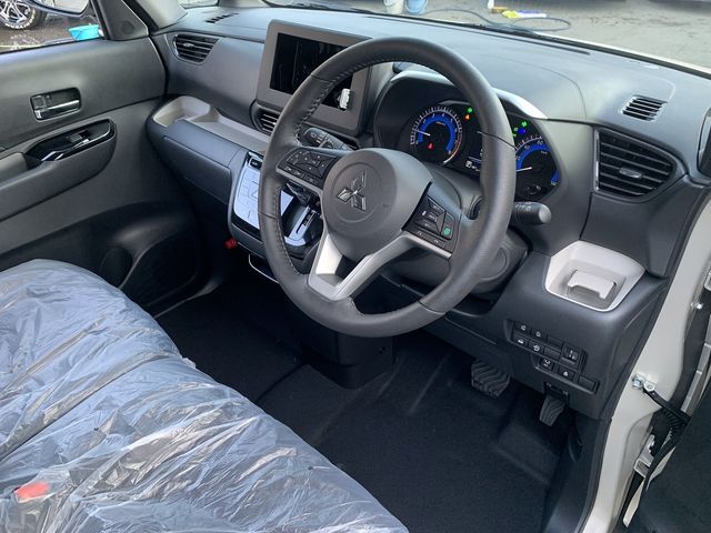 Mitsubishi DELICA MINI 2023-09 27642-16