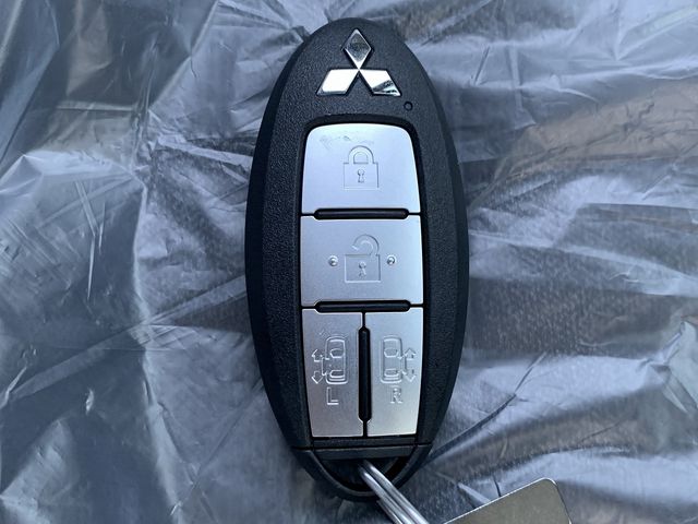 Mitsubishi DELICA MINI 2023-09 27642-28