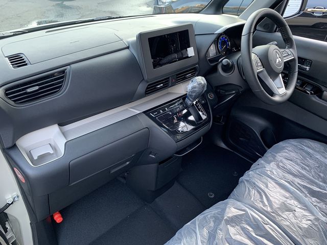 Mitsubishi DELICA MINI 2023-09 27642-19