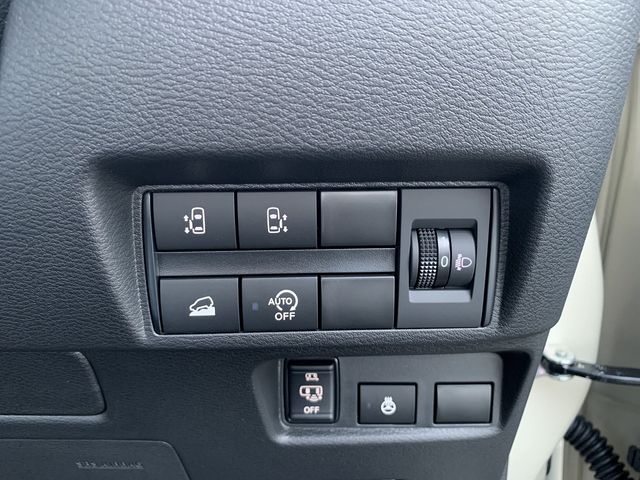 Mitsubishi DELICA MINI 2023-09 27642-23