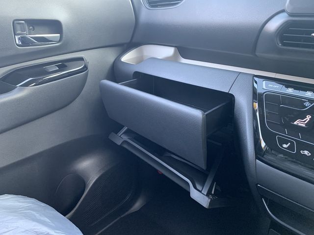 Mitsubishi DELICA MINI 2023-09 27642-27