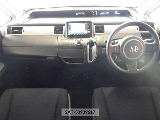 Honda STEP WGN 2009-09 326666-1