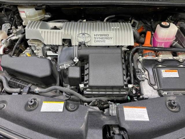 Toyota PRIUS ALPHA 2020-02 13979-19