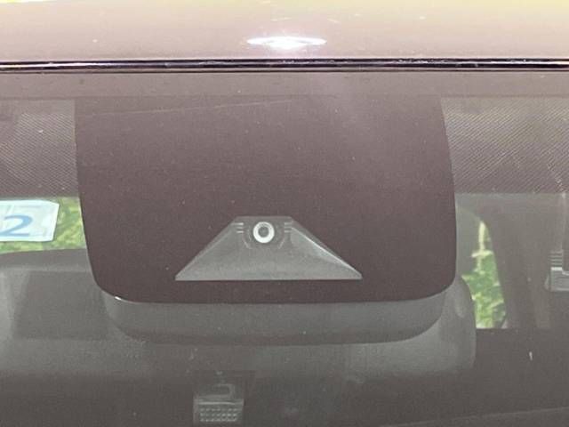 Toyota PRIUS ALPHA 2020-02 13979-4