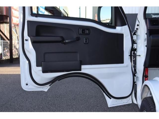 Daihatsu HIJET TRUCK 2023-10 14709-22