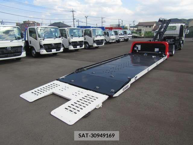 Mazda TITAN 2024-08 394670-7