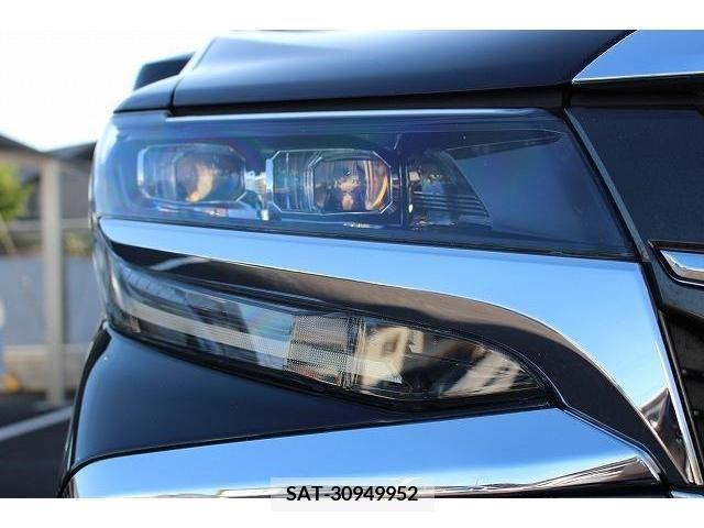 Toyota ALPHARD 2018-03 203448-12