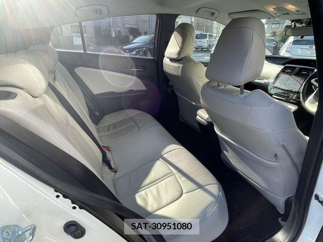 Toyota PRIUS 2017-02 207095-3