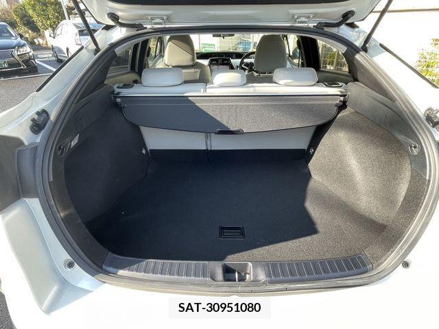 Toyota PRIUS 2017-02 207095-5