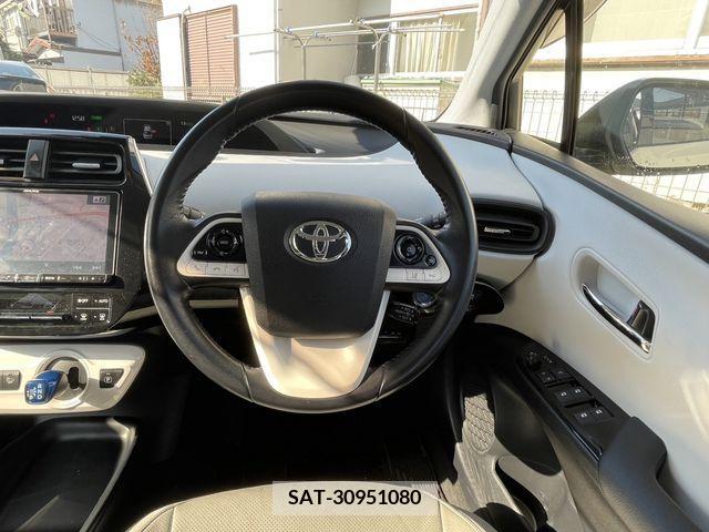 Toyota PRIUS 2017-02 207095-7