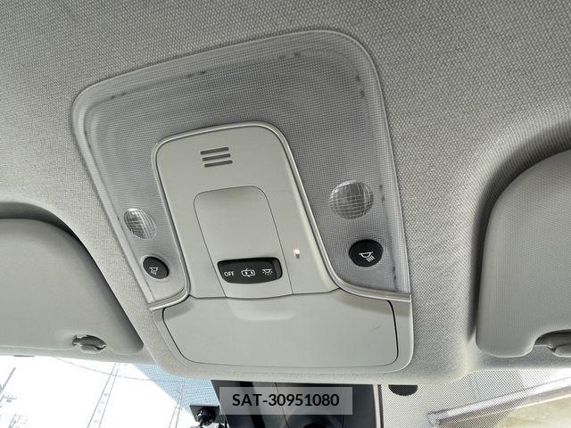 Toyota PRIUS 2017-02 207095-18