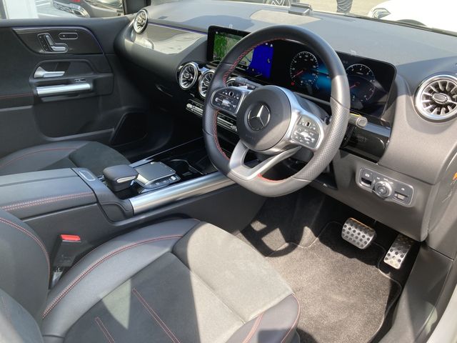 Mercedes Benz B-CLASS 2022-02 17700-1