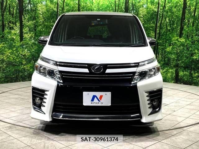 Toyota VOXY 2015-11 289186-14