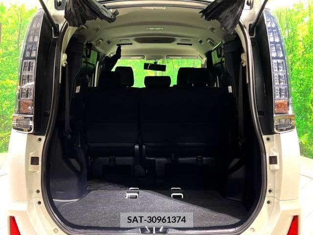 Toyota VOXY 2015-11 289186-13