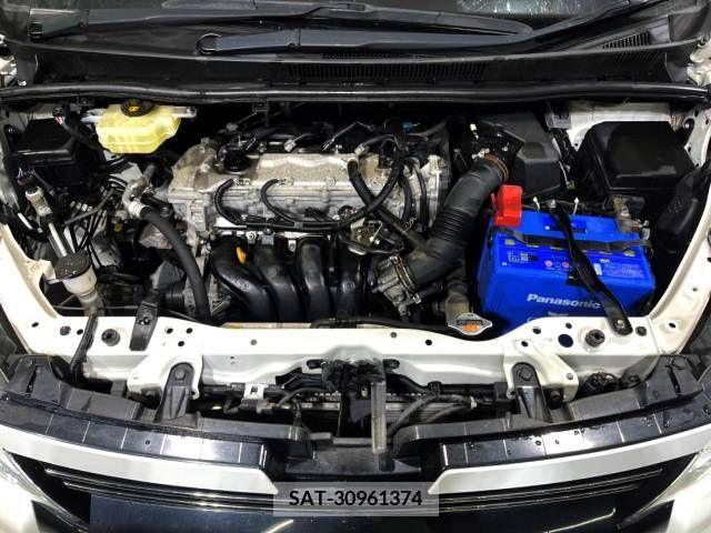 Toyota VOXY 2015-11 289186-18