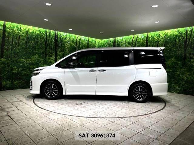 Toyota VOXY 2015-11 289186-16