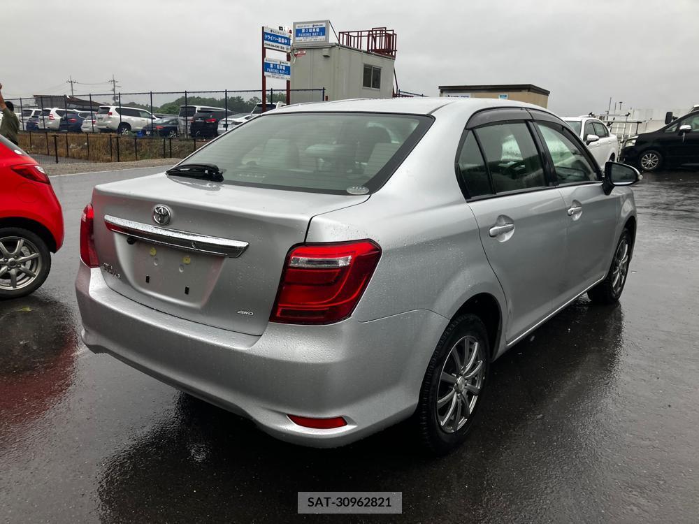 Toyota COROLLA AXIO 2017-10 258485-2