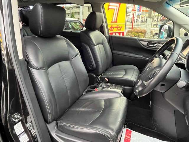 Nissan ELGRAND 2019-05 26762-13