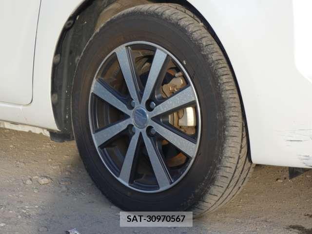 Toyota SPADE 2012-09 250840-18