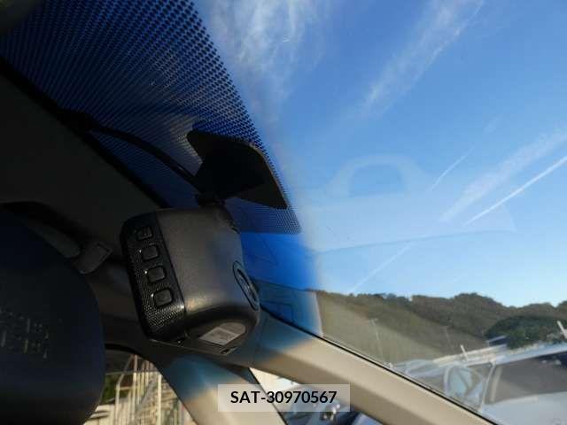 Toyota SPADE 2012-09 250840-15