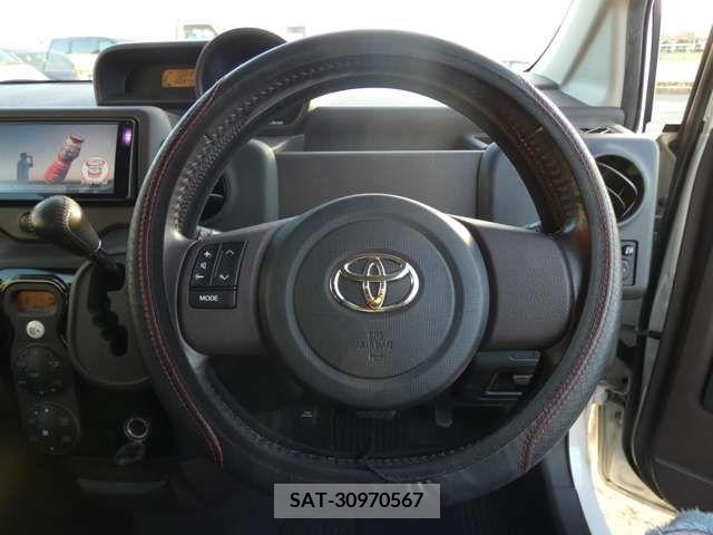 Toyota SPADE 2012-09 250840-11