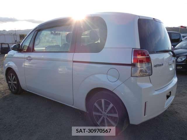 Toyota SPADE 2012-09 250840-3