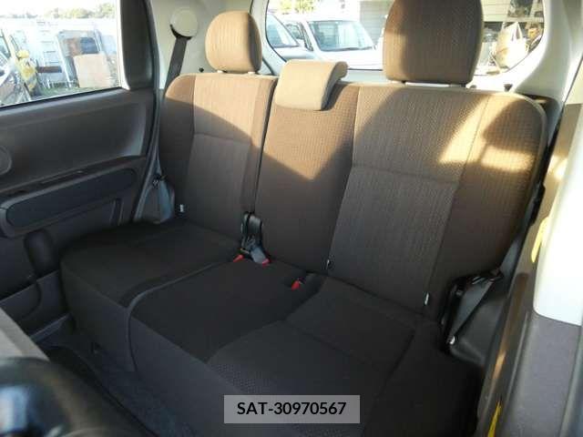 Toyota SPADE 2012-09 250840-7