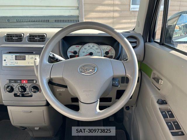Daihatsu MOVE CONTE 2015-09 218628-13