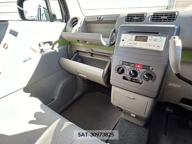 Daihatsu MOVE CONTE 2015-09 218628-16