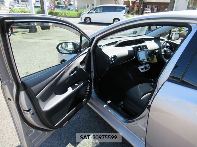 Toyota PRIUS 2018-09 202233-6