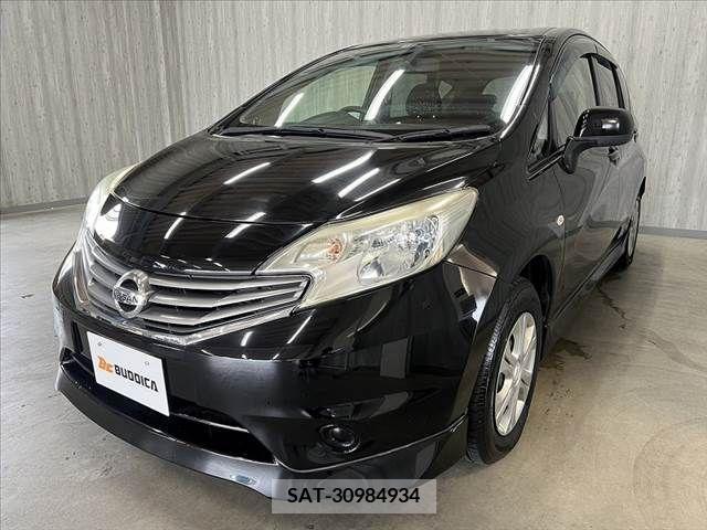 Nissan NOTE 2013-06 302309-9