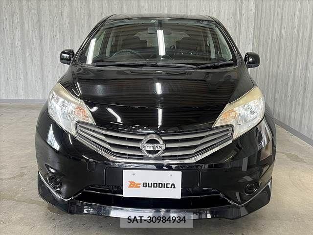 Nissan NOTE 2013-06 302309-8