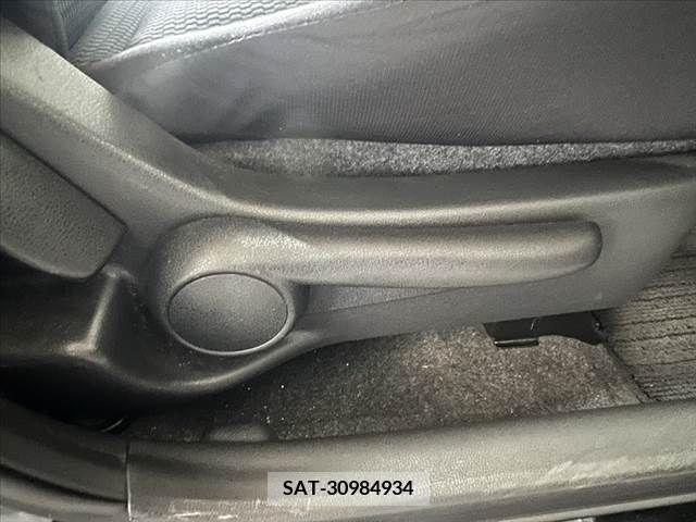 Nissan NOTE 2013-06 302309-18
