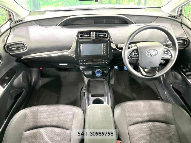 Toyota PRIUS 2019-06 351531-1