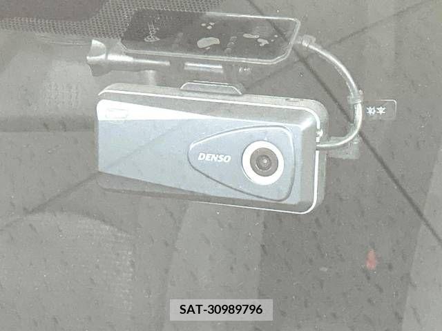 Toyota PRIUS 2019-06 351531-6