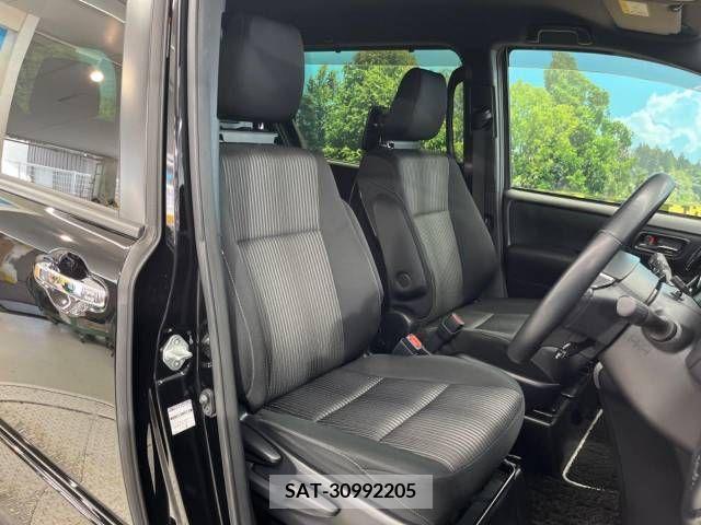 Toyota VOXY 2020-03 288965-7