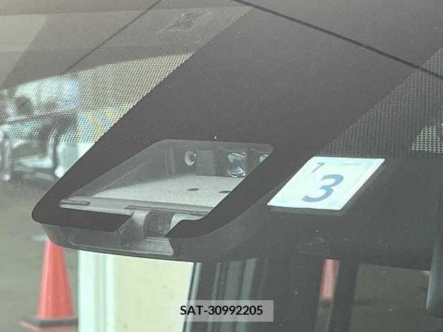 Toyota VOXY 2020-03 288965-6